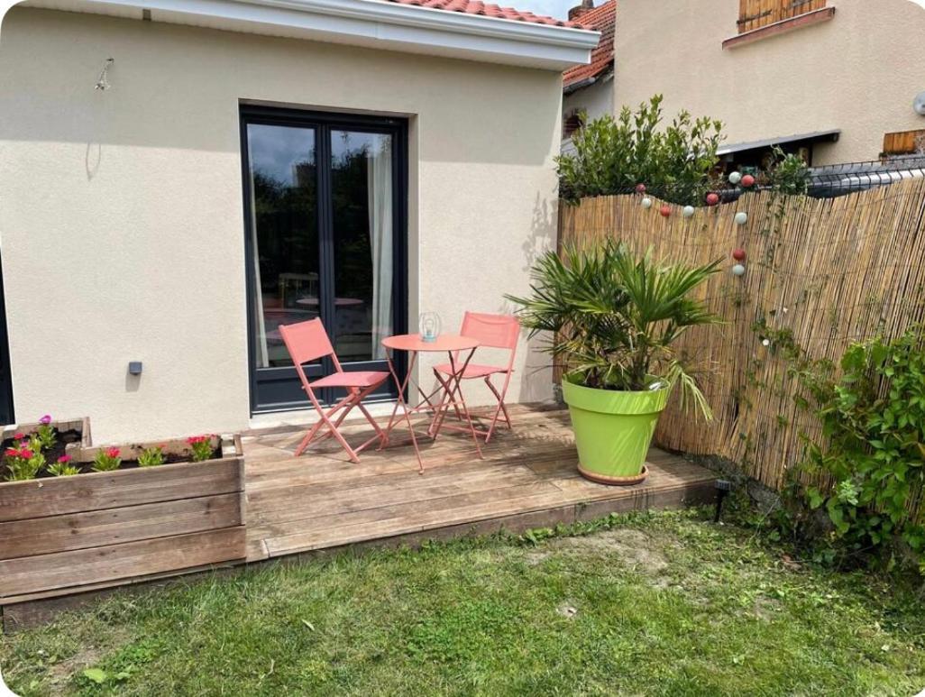 Apartamento Chambre Au Calme Creuzier-le-Vieux Exterior foto